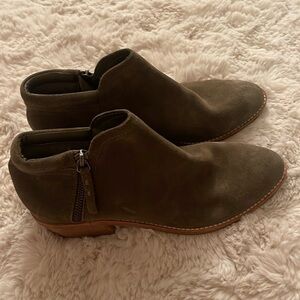 steve madden size 7.5 booties